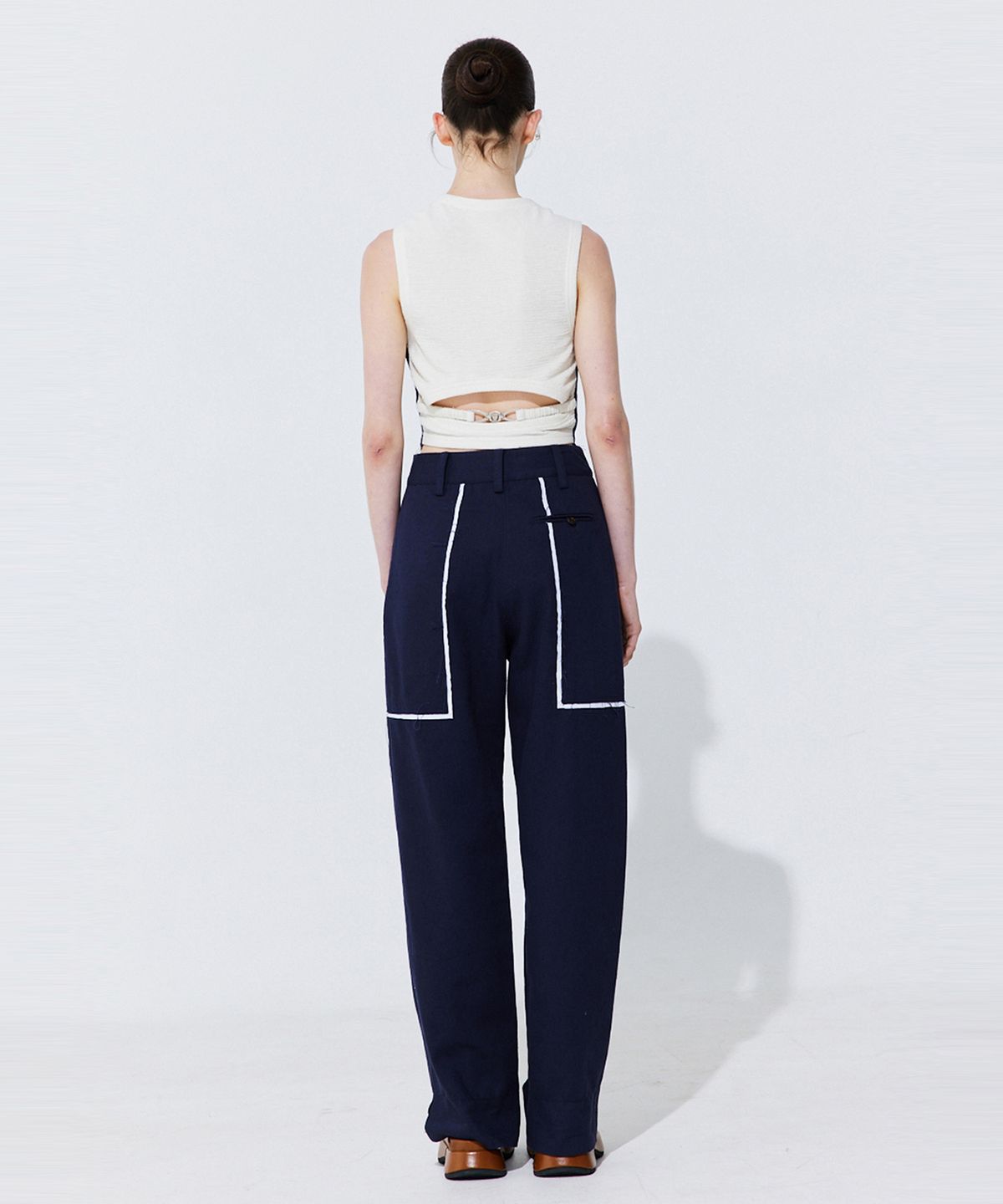 분더캄머(WNDERKAMMER) Color-Block Point linen Trousers_Navy (컬러 블록 포인트 린넨 트라우져_네이비)