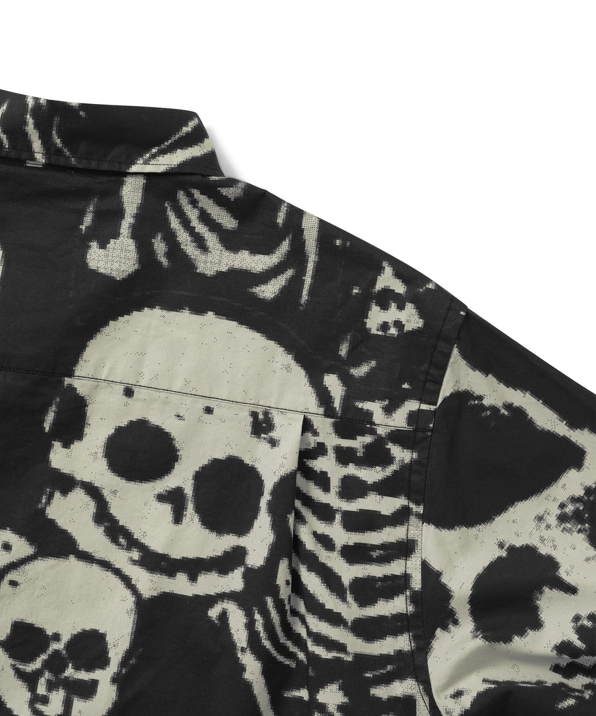 디스이즈네버댓(THISISNEVERTHAT) Skeletons Shirt Washed Black