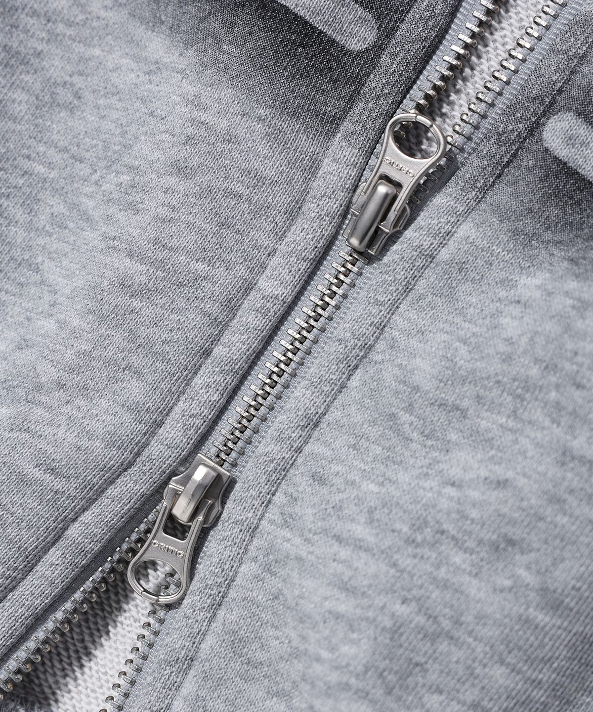 크리틱(CRITIC) CROP WORMHOLE LOGO HOODIE ZIP-UP MELANGE GREY
