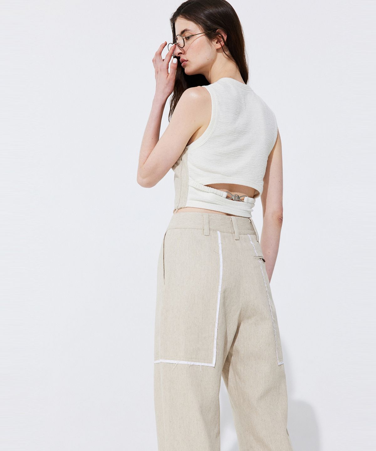 분더캄머(WNDERKAMMER) Color-Block Point linen Trousers_Beige (컬러 블록 포인트 린넨 트라우져_베이지)