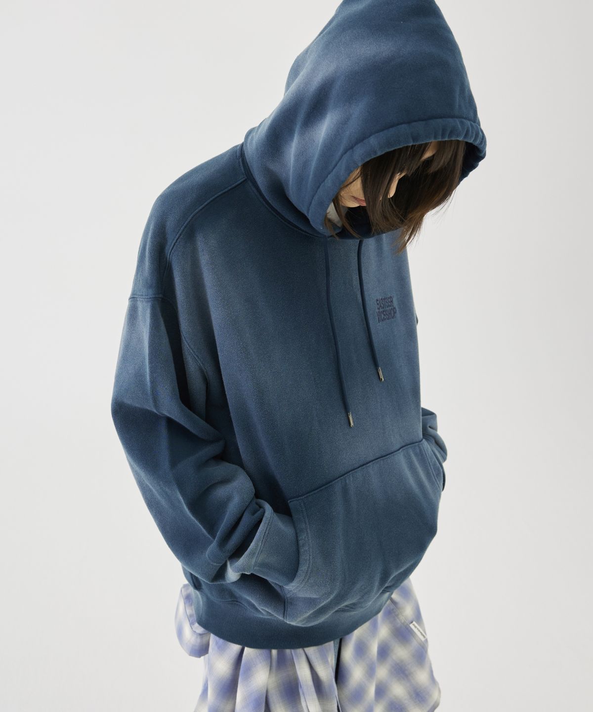 이스트서비스샵(eastserviceshop) Mini Logo Dyed Hoodie - Washed Navy