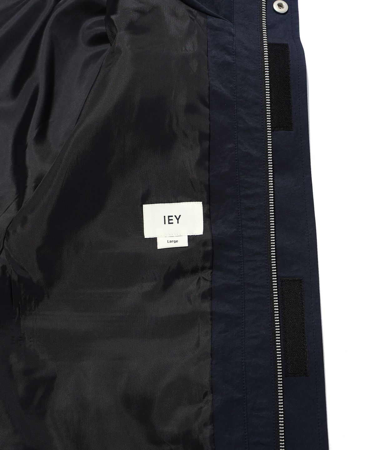 이에이(IEY) NYLON MULTI VEST Navy