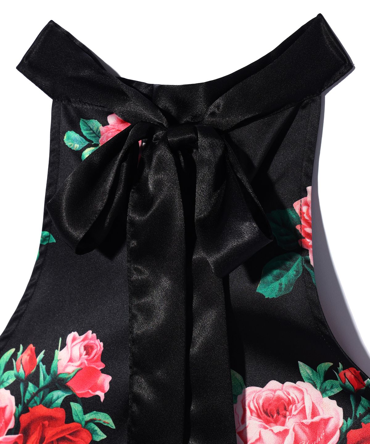 유희(YOUHEE) SATIN FLOWER PATTERN HALTER NECK BLOUSE BLACK