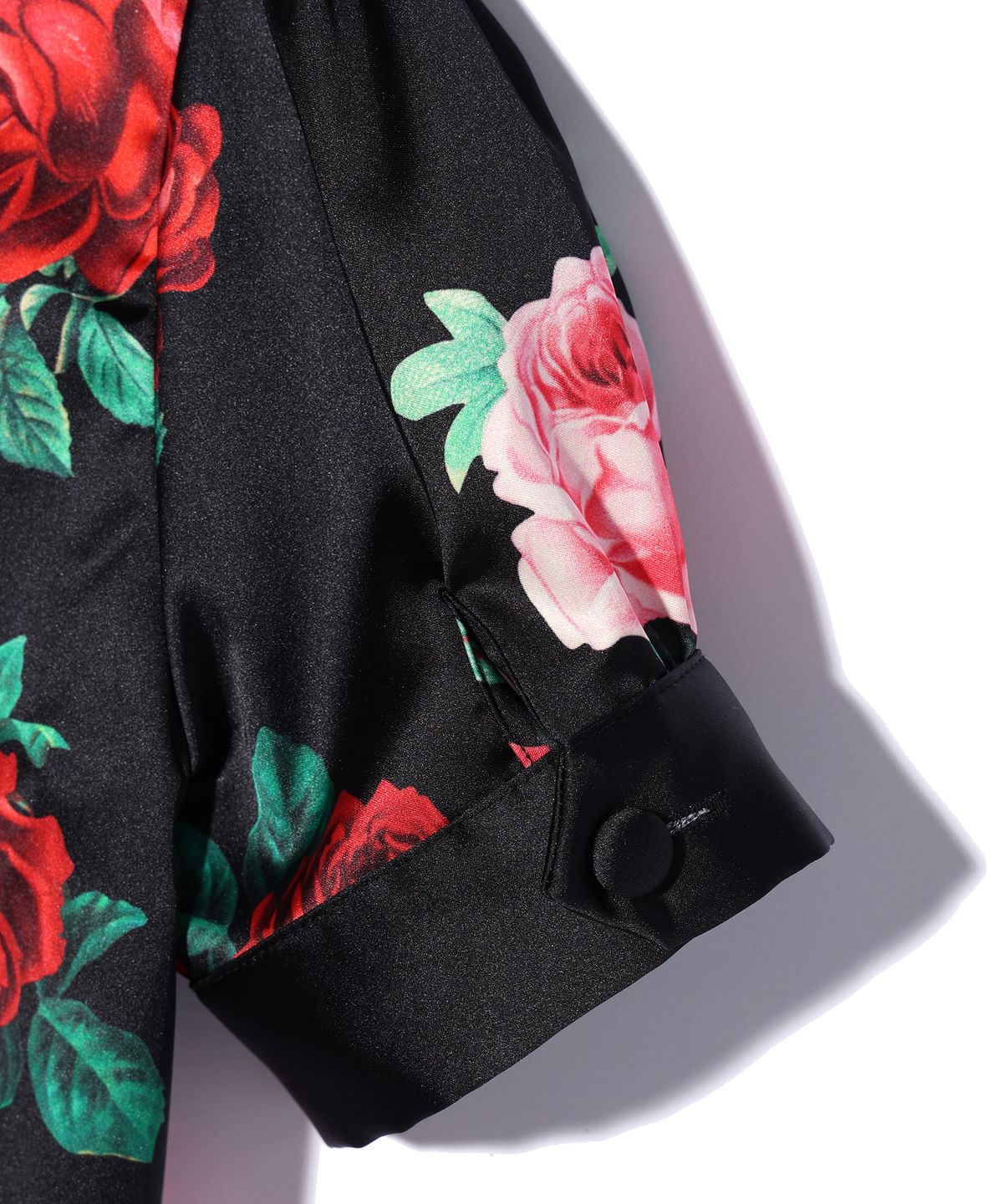 유희(YOUHEE) SATIN FLOWER PATTERN BLOUSE BLACK