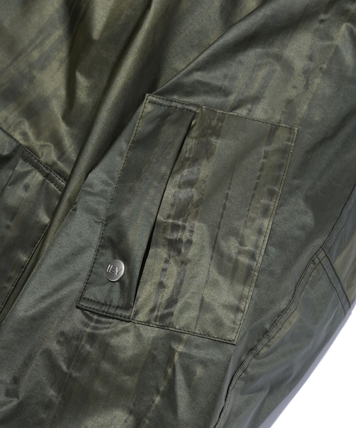 이에이(IEY) GLOSSING MULTI JUMPER Khaki
