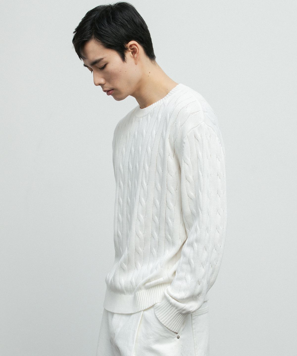 블랭크룸(BLANKROOM) 케이블 니트_WHITE