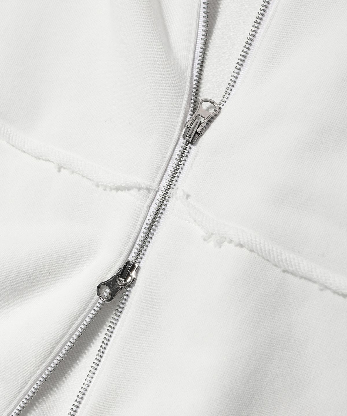 유희(YOUHEE) RIBBON DETAIL HOOD ZIP-UP WHITE