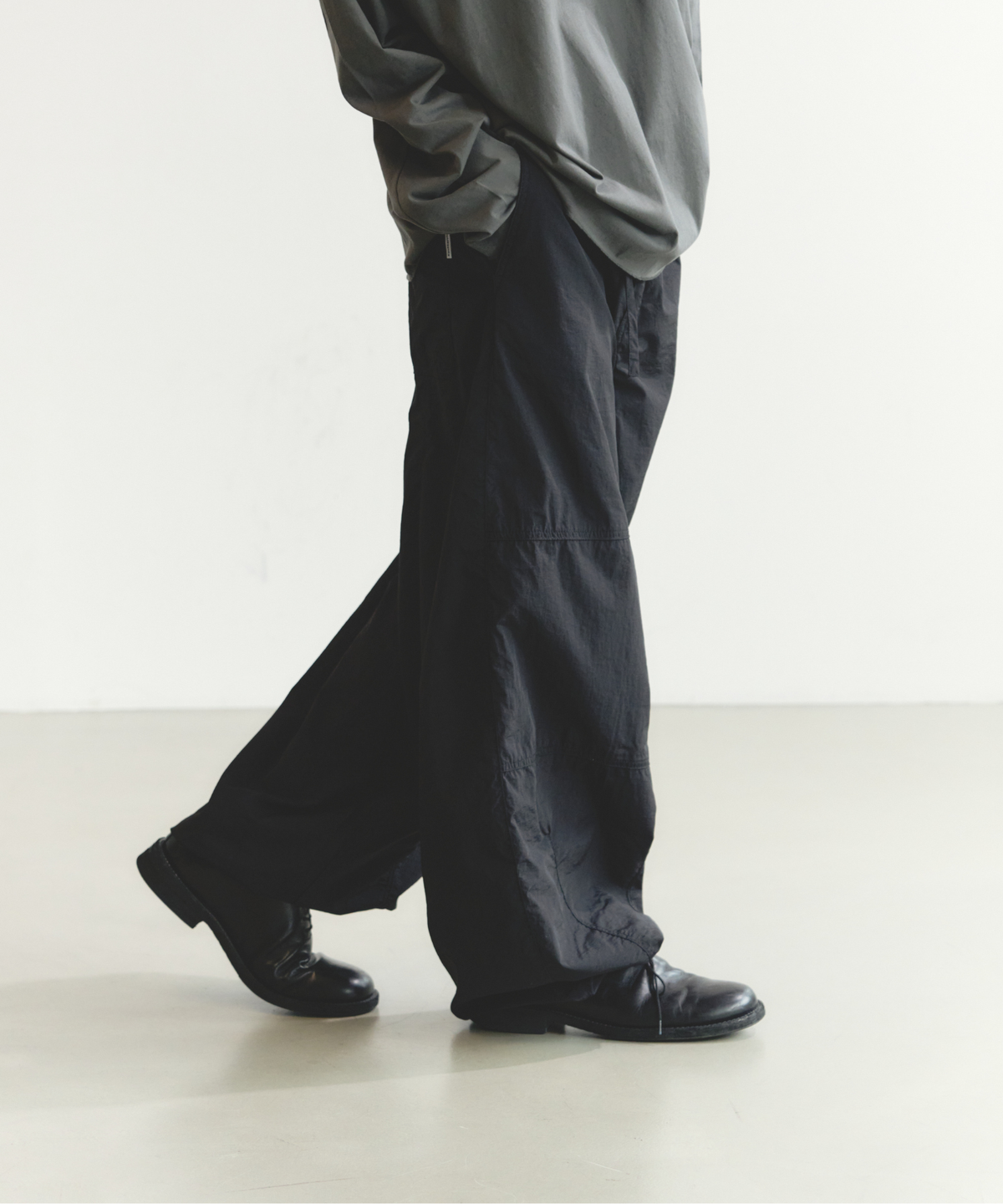이스트서비스샵(eastserviceshop) Basic Ballon Pants - Black