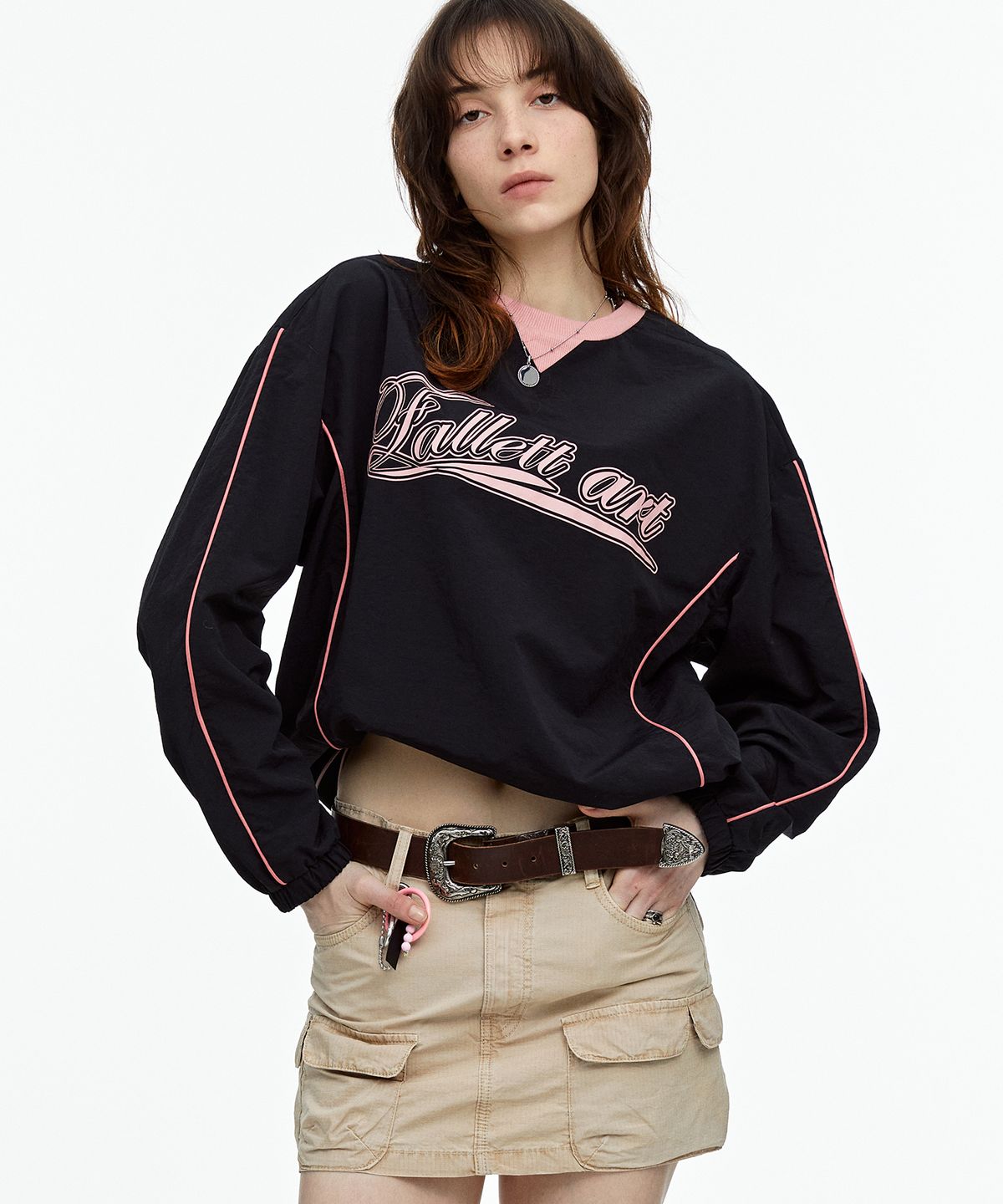 팔렛(FALLETT) 아트 클럽 파이핑 나일론 풀오버 블랙