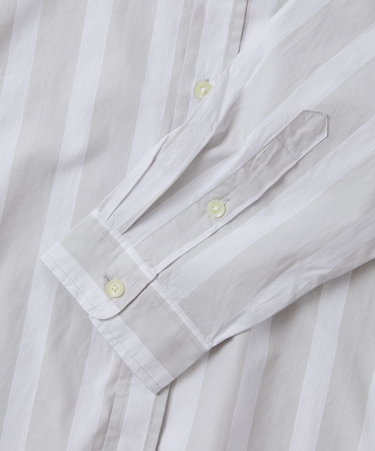 예스아이씨(YESEYESEE) Y.E.S Stripe Shirts Beige