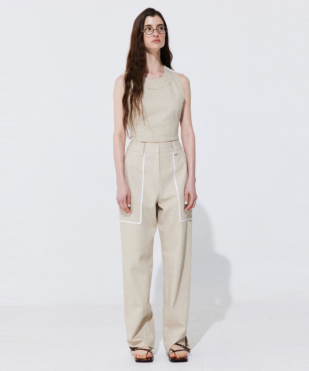 분더캄머(WNDERKAMMER) Color-Block Sleeveless Crop Top_Beige (컬러 블록 슬리브리스 크롭 탑_베이지)