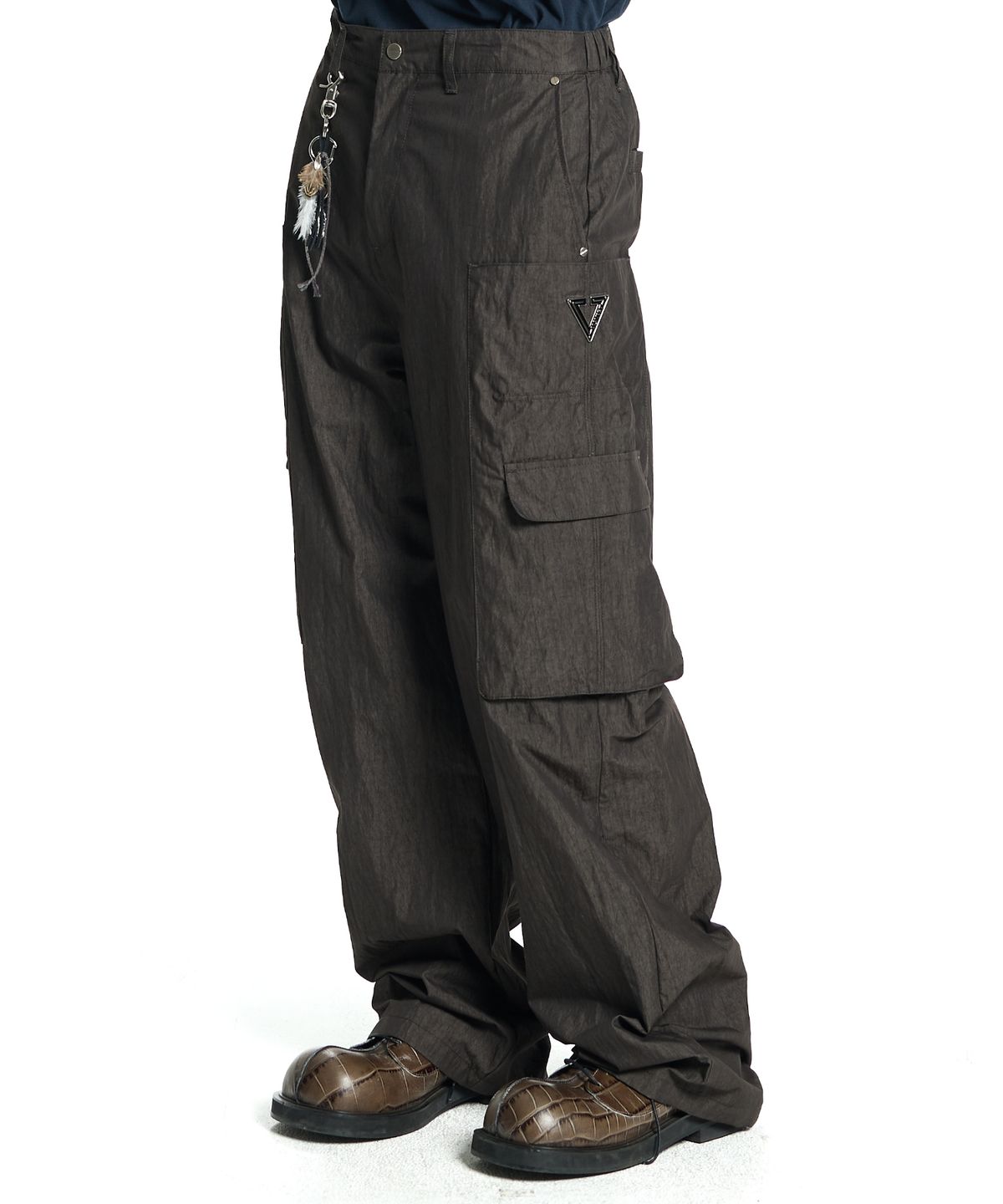 본바트(VONVAT) Big Cargo Wooven Trousers (Charcoal)