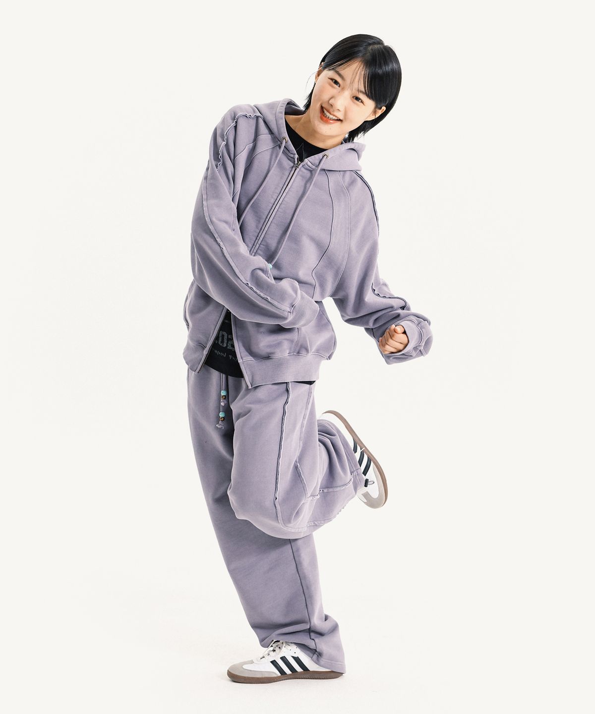 피지컬 디파트먼트(PHYSICAL DEPARTMENT) 비즈 스트링 스웻 팬츠 피그먼트 퍼플 차콜