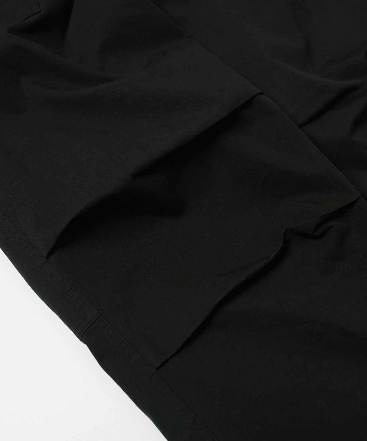 프리즘웍스(FRIZMWORKS) BANDING WIDE FATIGUE PANTS _ BLACK