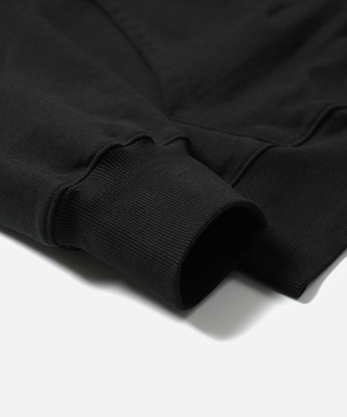 프리즘웍스(FRIZMWORKS) XXX BOWLING CLUB HOODY _ BLACK