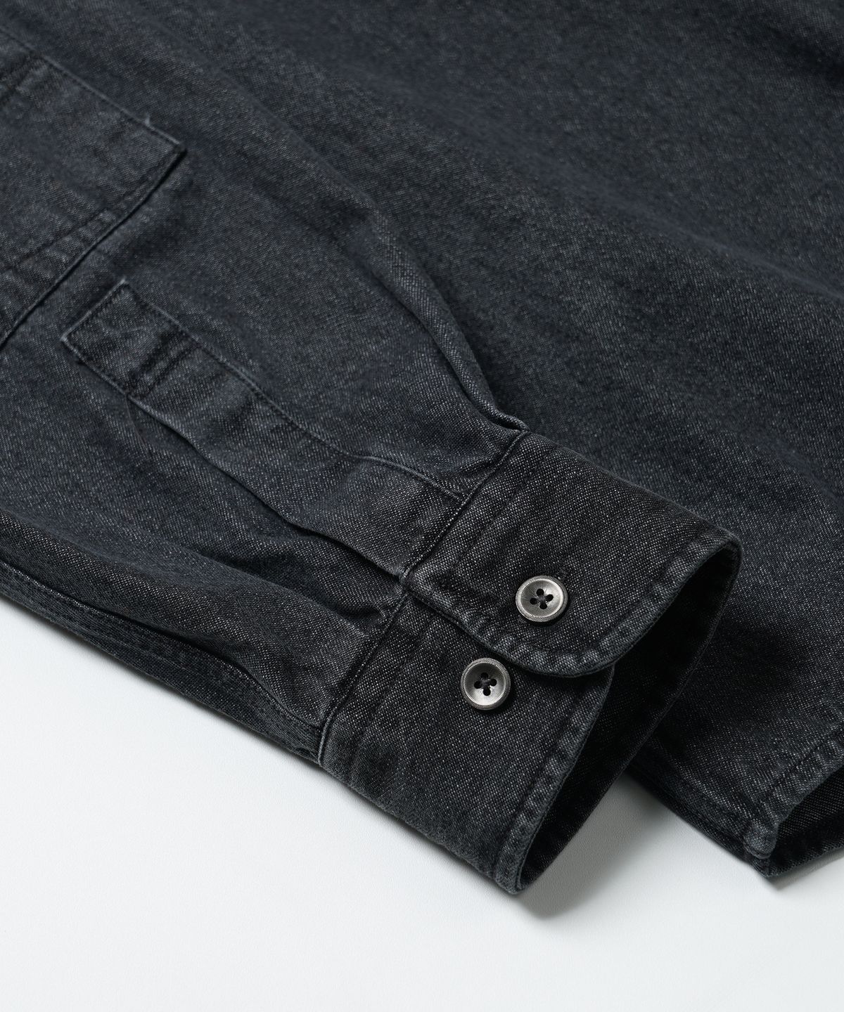 프리즘웍스(FRIZMWORKS) WASHED DENIM WORK SHIRT _ WASHED BLACK
