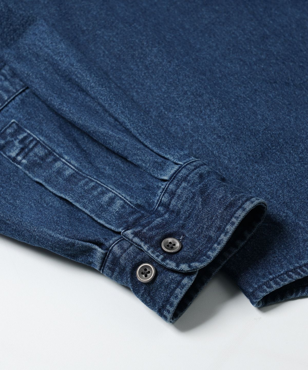 프리즘웍스(FRIZMWORKS) WASHED DENIM WORK SHIRT _ LIGHT BLUE