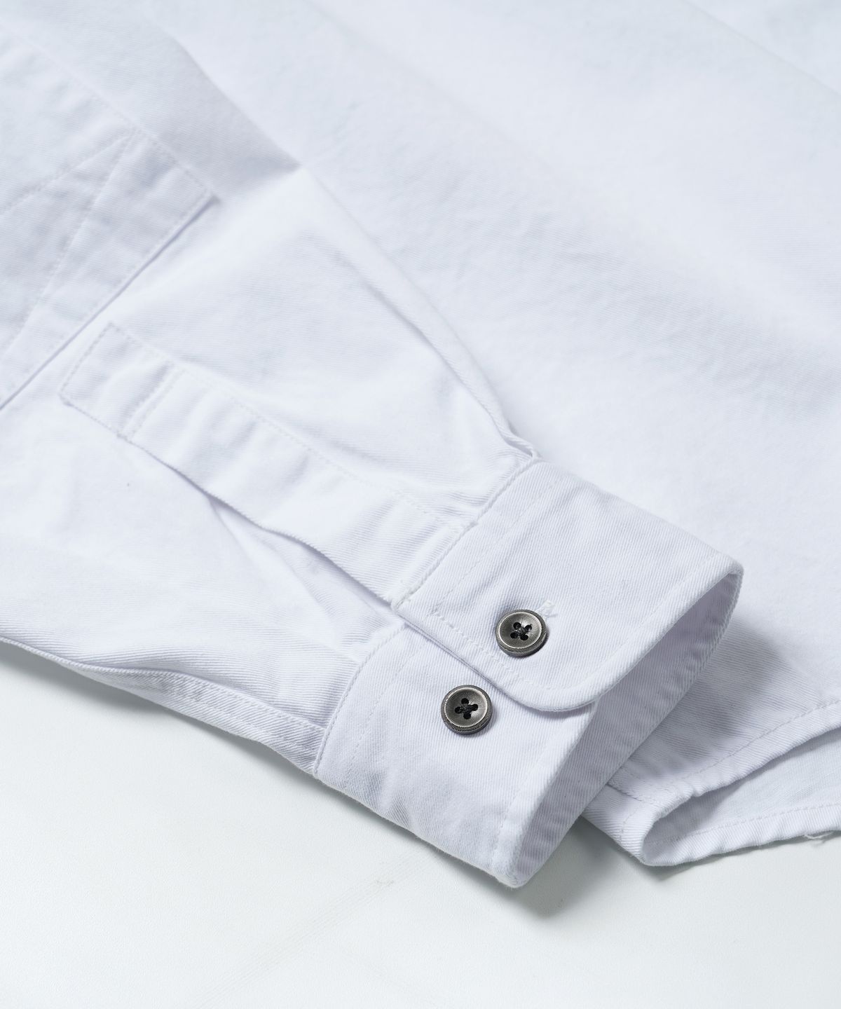 프리즘웍스(FRIZMWORKS) WASHED DENIM WORK SHIRT _ WHITE