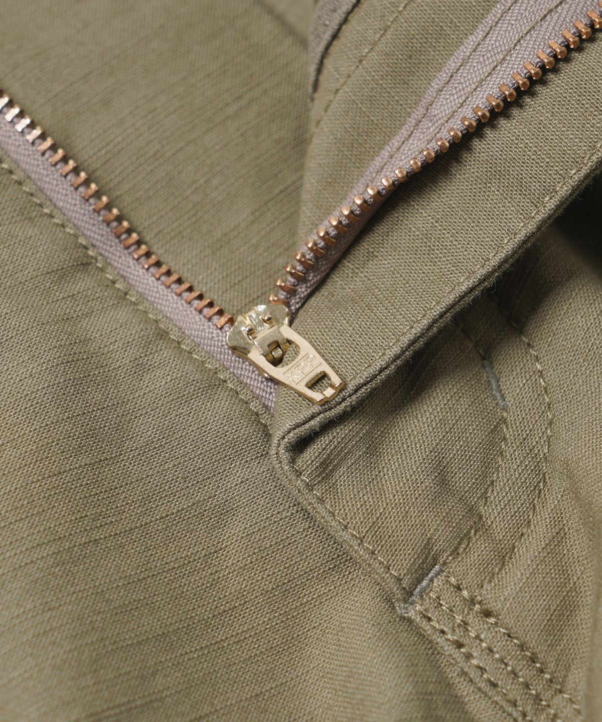 프리즘웍스(FRIZMWORKS) BACKSATIN FATIGUE PANTS _ KHAKI BEIGE