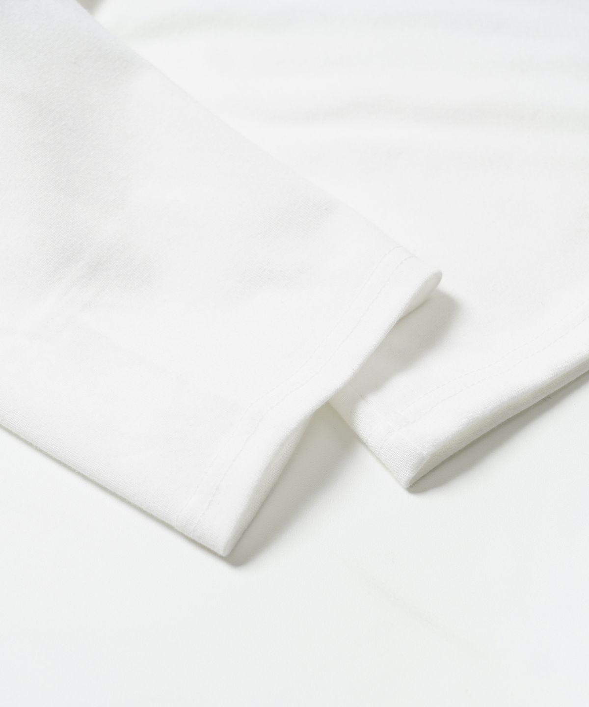 프리즘웍스(FRIZMWORKS) DOUBLE NECK POCKET TEE _ WHITE