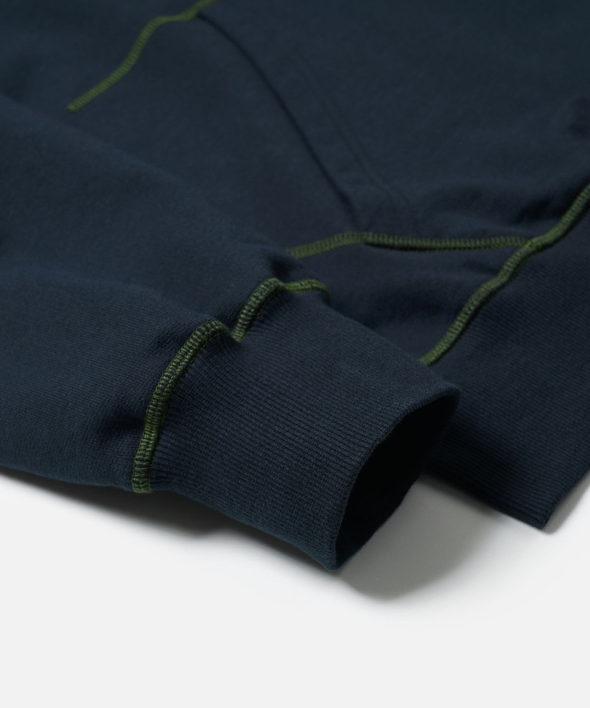 프리즘웍스(FRIZMWORKS) COVER STITCH PULLOVER HOODY _ NAVY