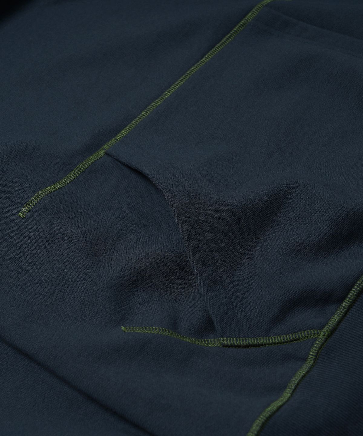 프리즘웍스(FRIZMWORKS) COVER STITCH PULLOVER HOODY _ NAVY