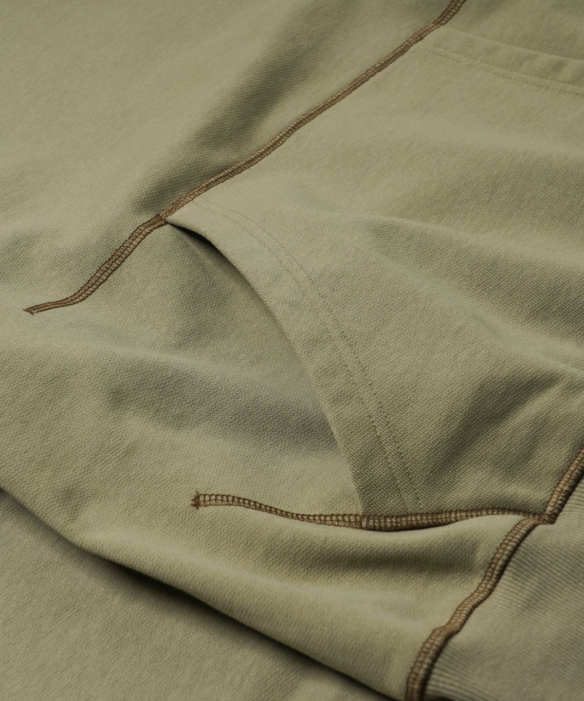 프리즘웍스(FRIZMWORKS) COVER STITCH PULLOVER HOODY _ BEIGE