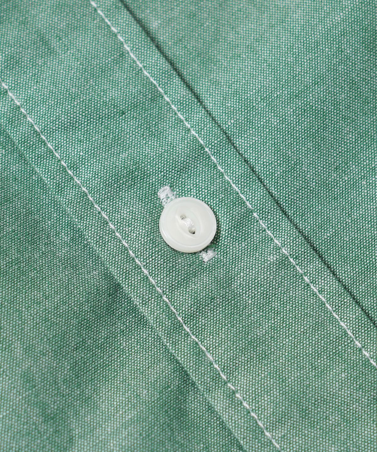 프리즘웍스(FRIZMWORKS) CIGARETTE POCKET CHAMBRAY SHIRT _ GREEN
