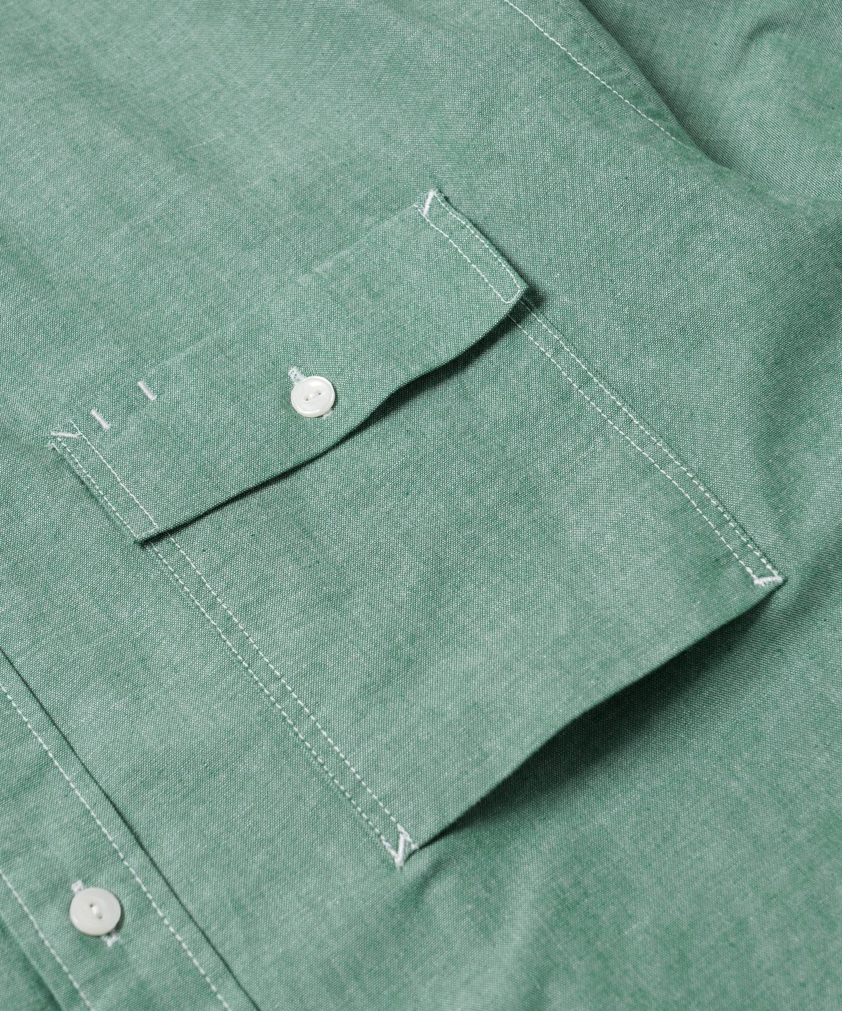 프리즘웍스(FRIZMWORKS) CIGARETTE POCKET CHAMBRAY SHIRT _ GREEN