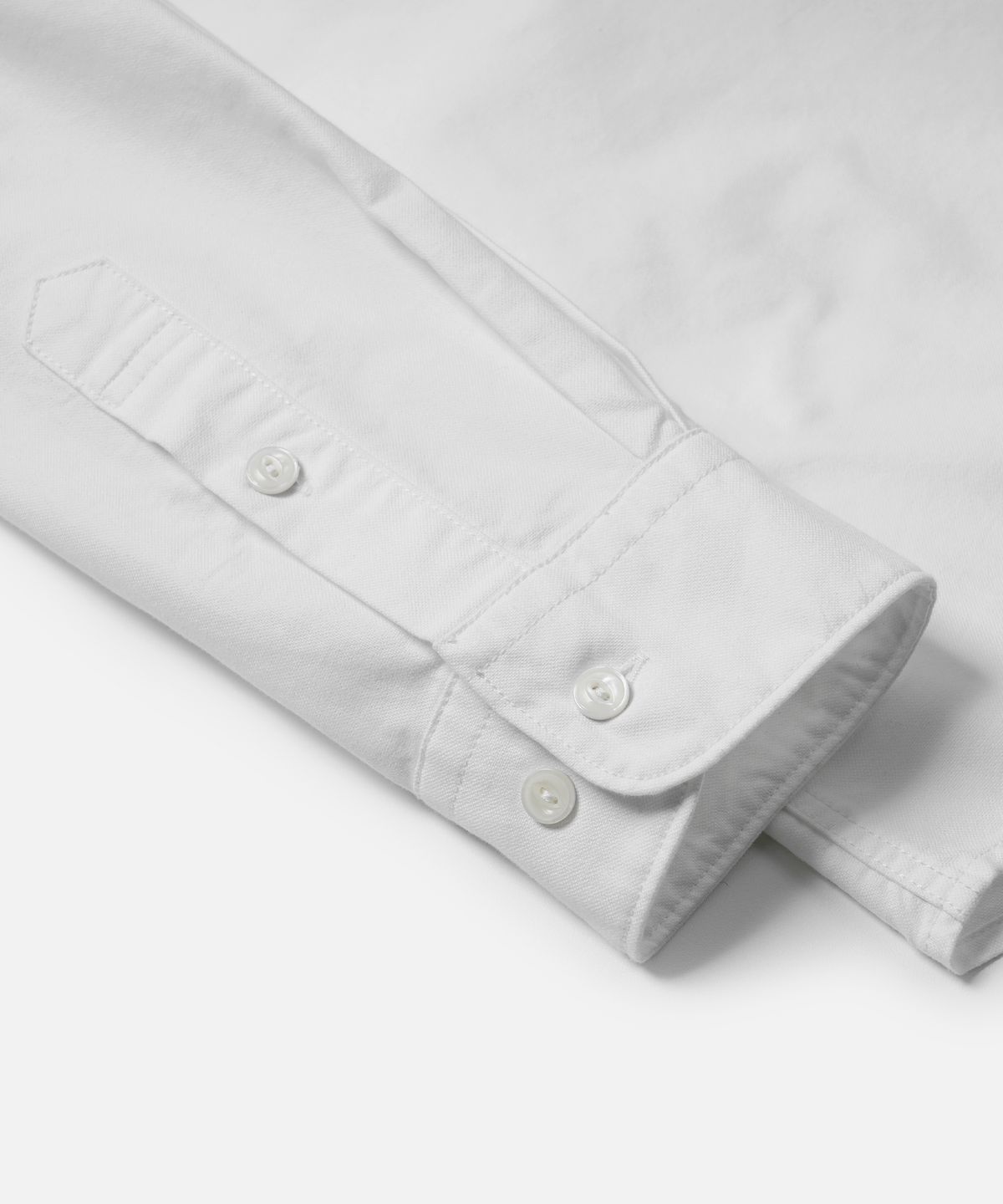 프리즘웍스(FRIZMWORKS) CIGARETTE POCKET CHAMBRAY SHIRT _ WHITE