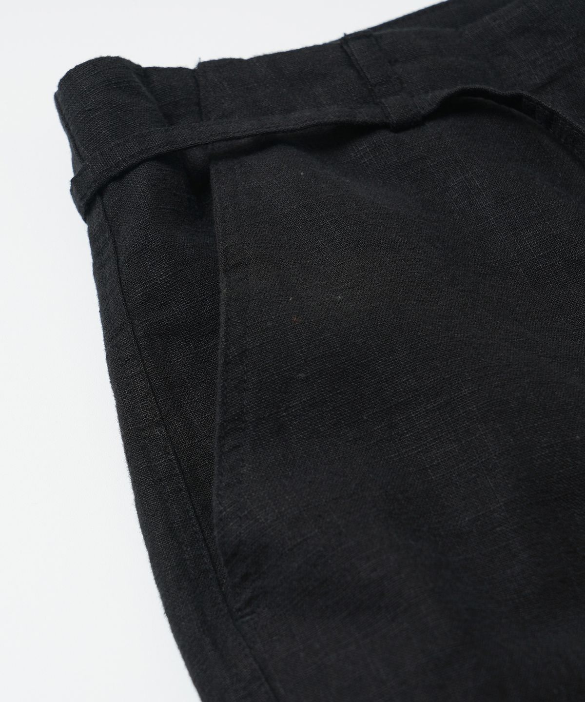 프리즘웍스(FRIZMWORKS) LINEN CARGO PARACHUTE PANTS _ BLACK