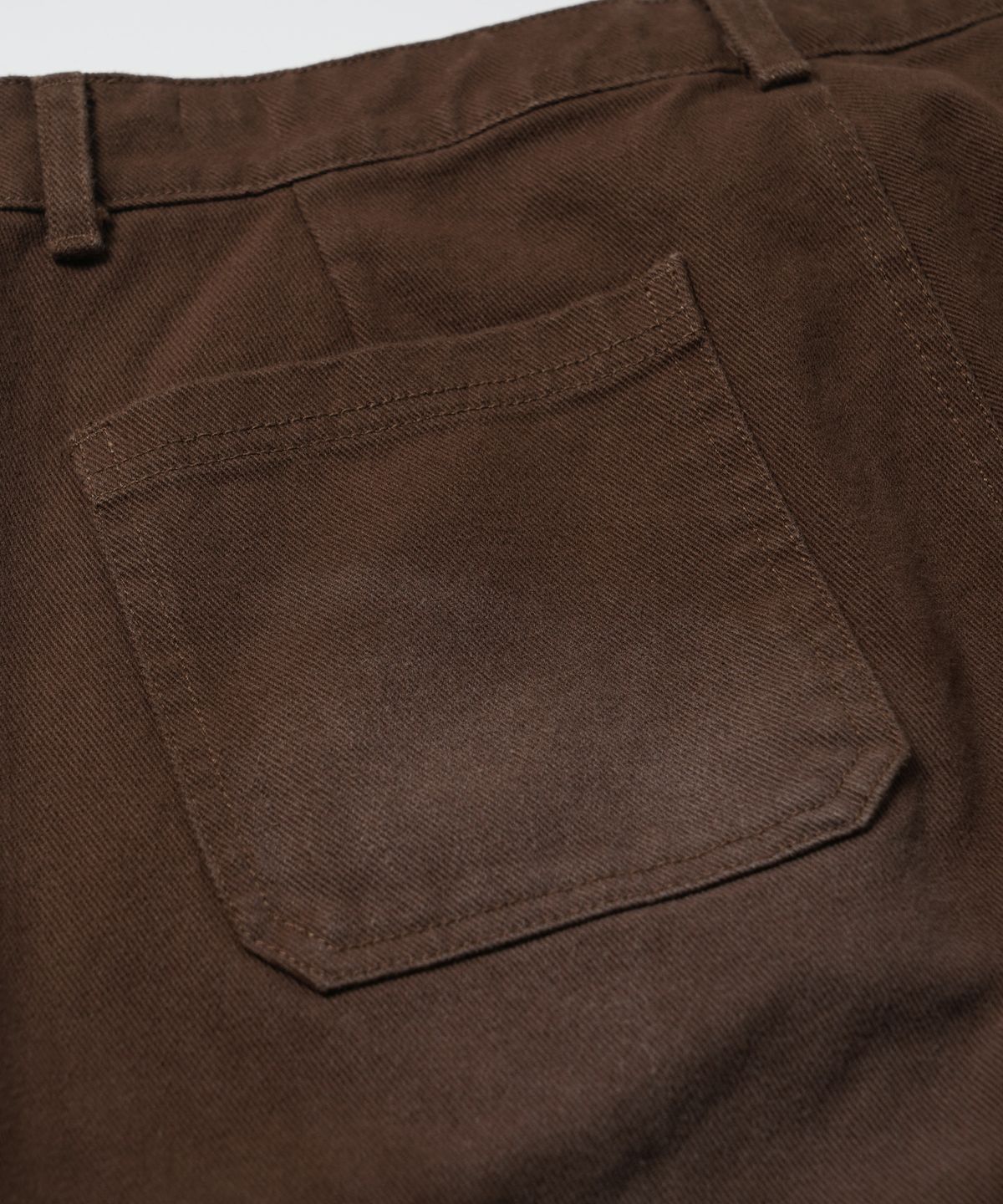 프리즘웍스(FRIZMWORKS) WASHED COTTON ONE TUCK PANTS _ BROWN
