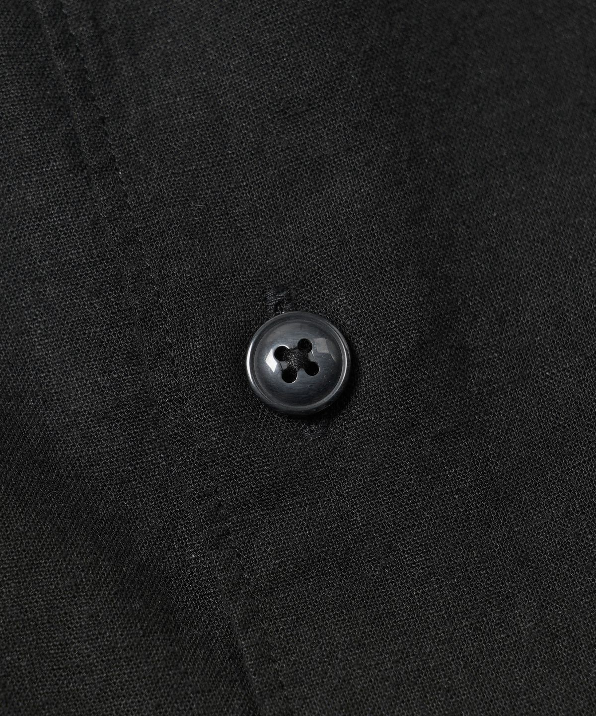 프리즘웍스(FRIZMWORKS) SILKY LINEN RELAXED SHIRT _ BLACK