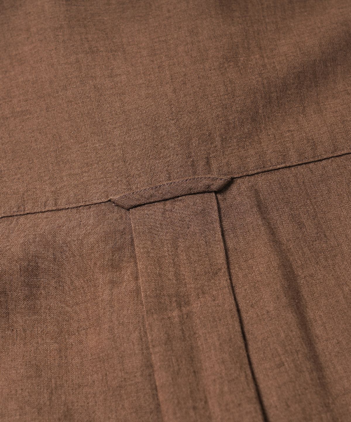 프리즘웍스(FRIZMWORKS) SILKY LINEN RELAXED SHIRT _ BROWN