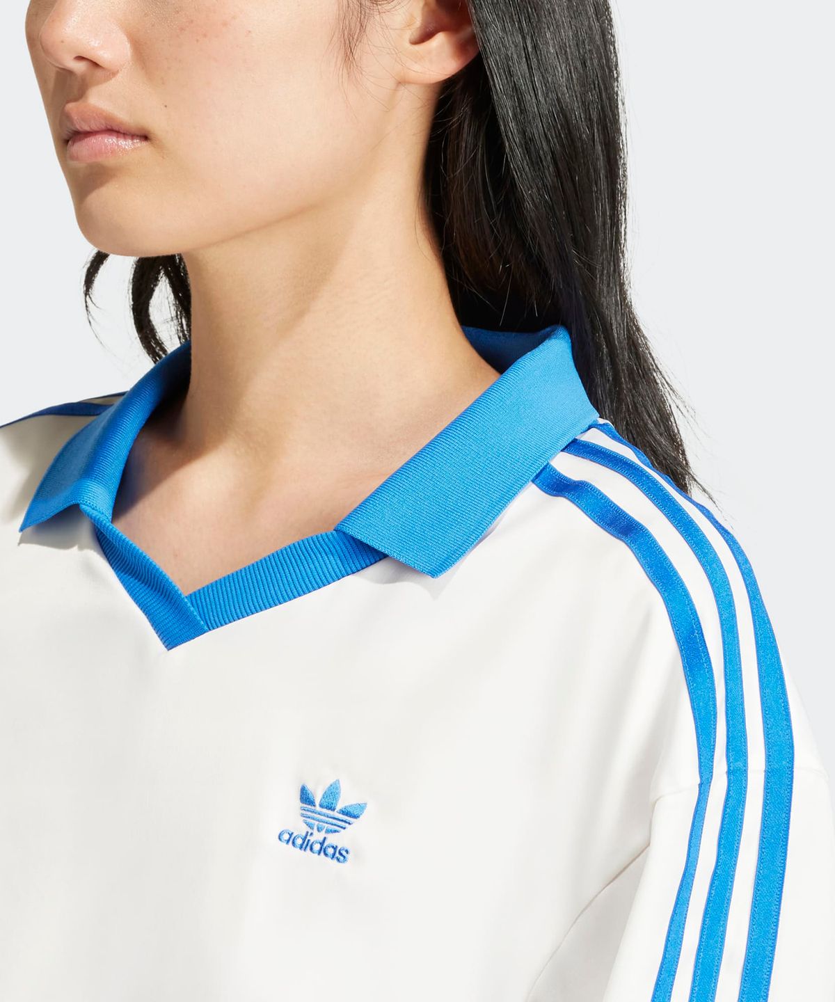 아디다스(ADIDAS) 3S 새틴 긴팔 티 - 화이트:블루 / IR6100