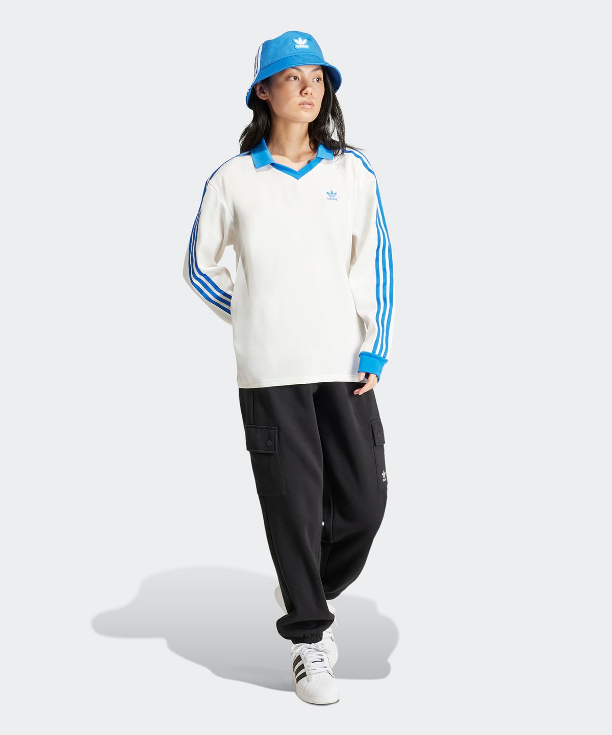 아디다스(ADIDAS) 3S 새틴 긴팔 티 - 화이트:블루 / IR6100
