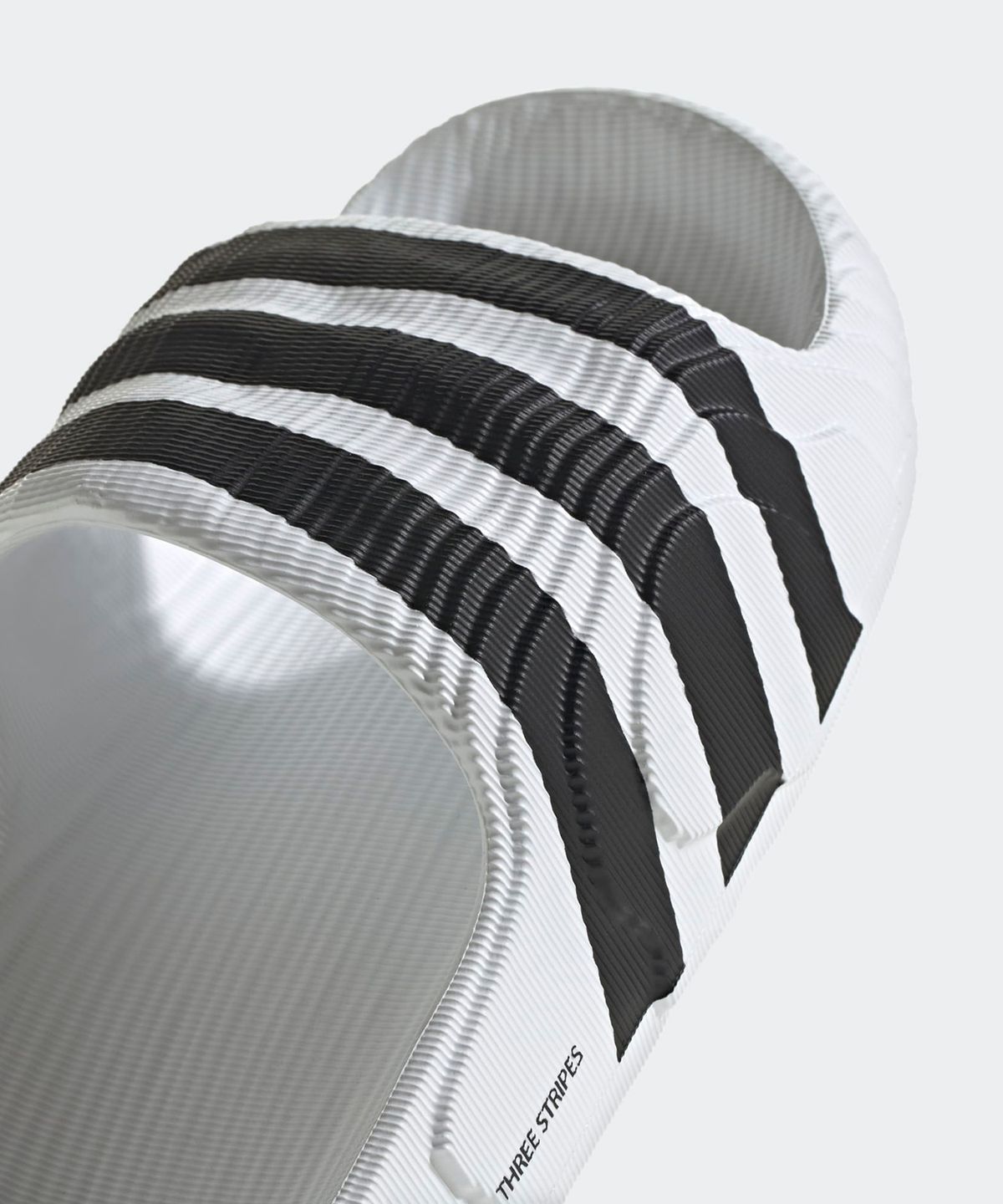 아디다스(ADIDAS) 아딜렛 22 - 화이트:블랙 / IF3668