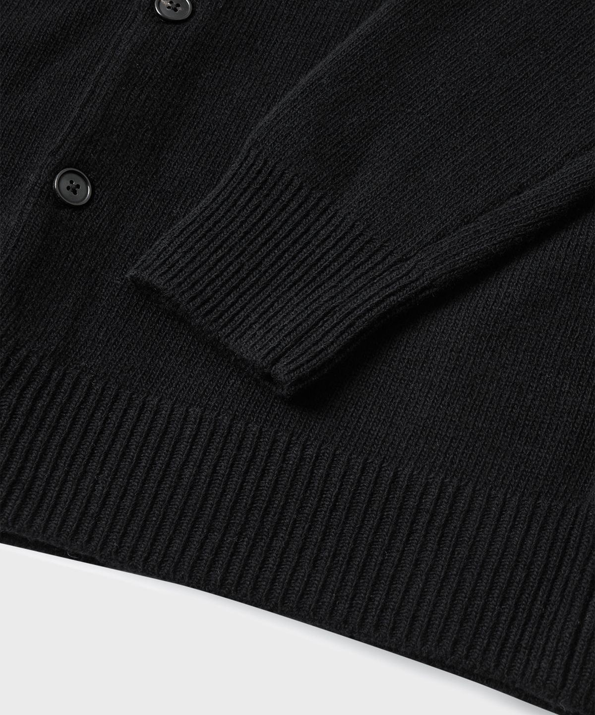 브랜디드(BRANDED) AFTER ROUND CROP CARDIGAN [BLACK]