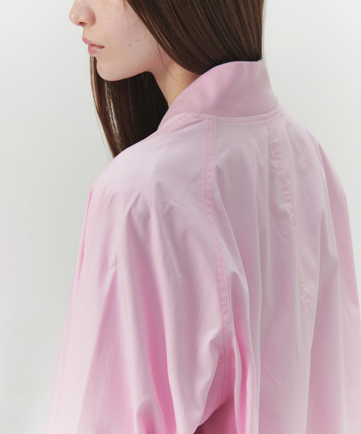 르바(LEVAR) Comfort Silky Bomber Jacket - Pink