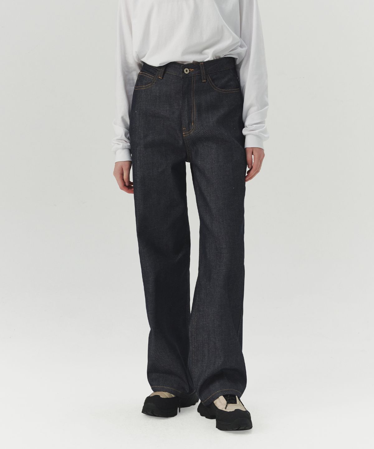 르바(LEVAR) Non-fade Standard Denim - Indigo Black