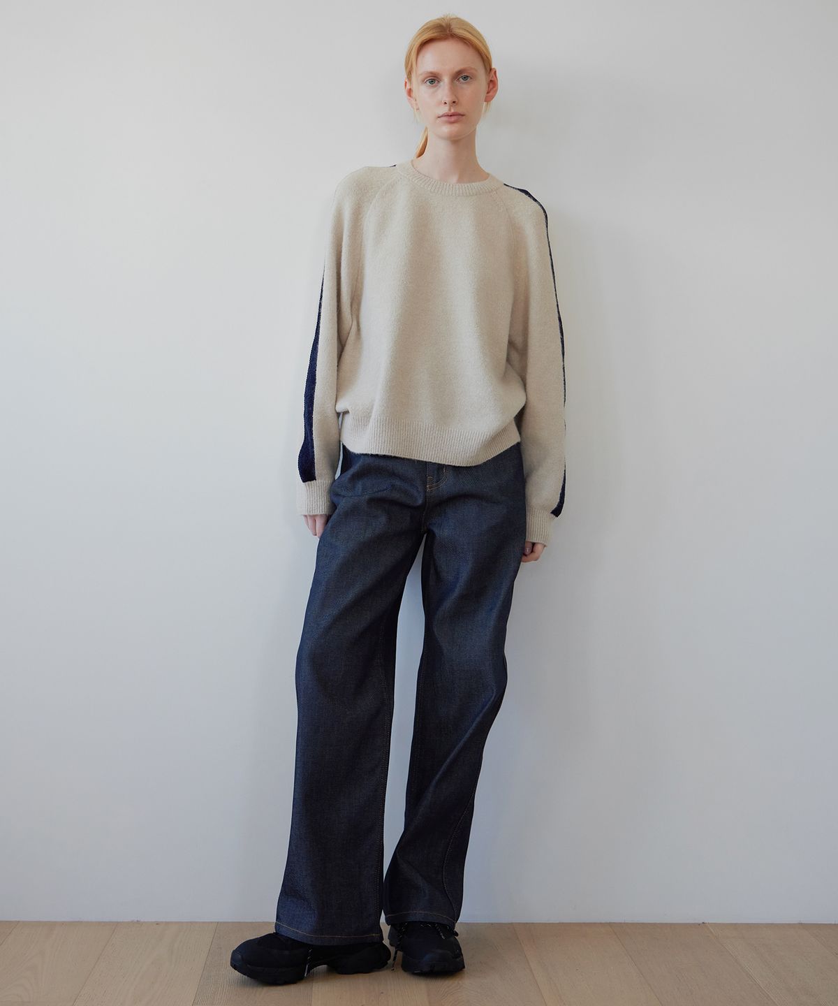 르바(LEVAR) Non-fade Standard Denim - Indigo Black