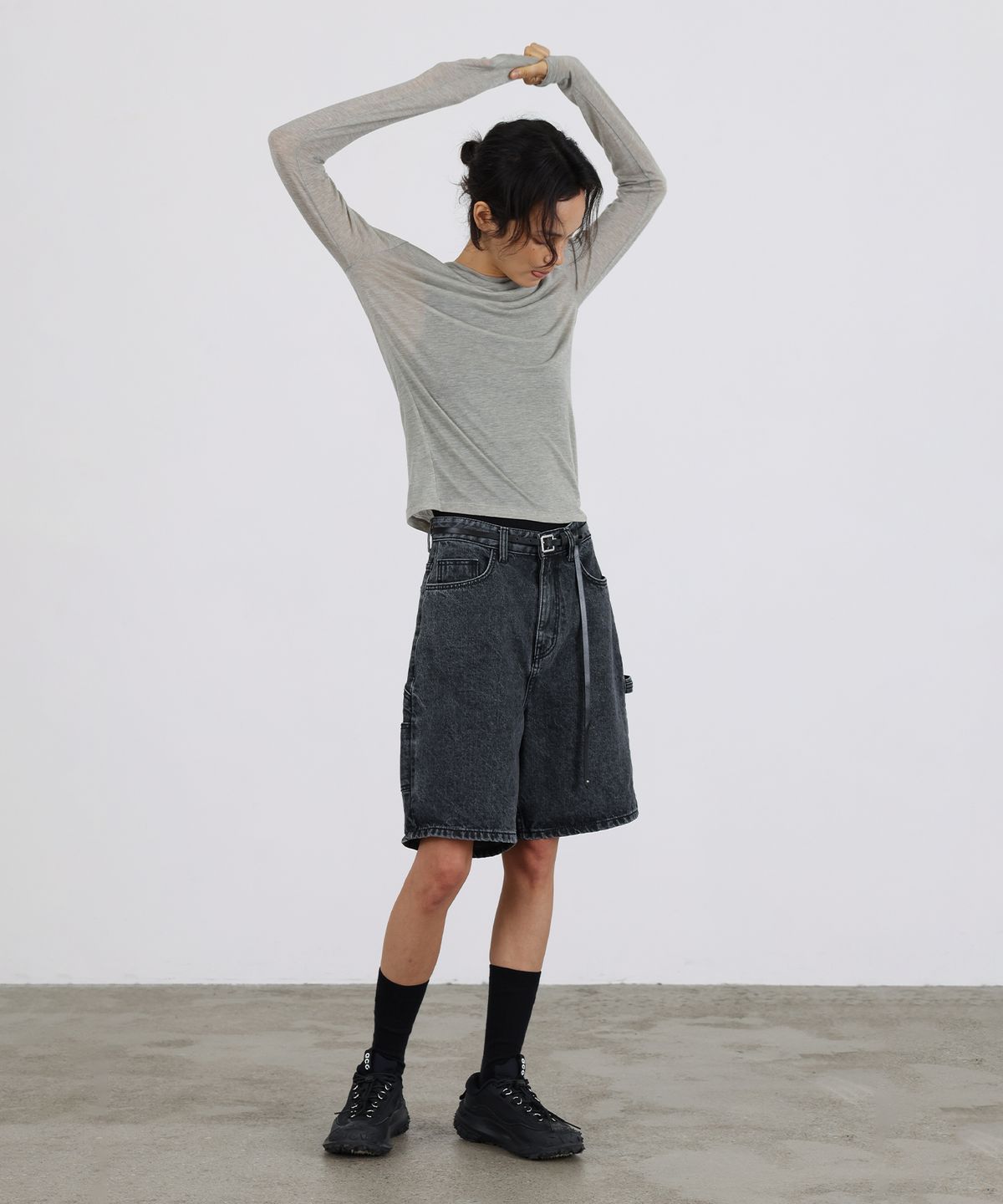 르바(LEVAR) Layered Long Sleeve T-shirt - Grey