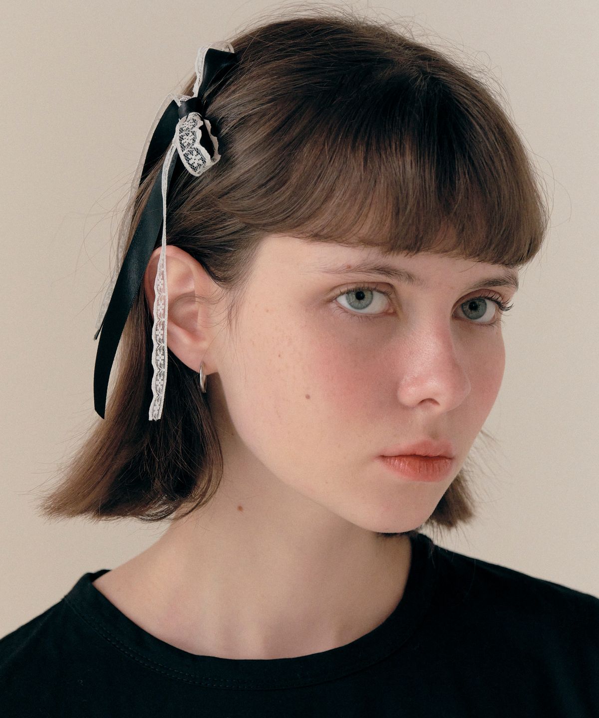 로라로라(ROLAROLA) MINI LACE RIBBON PIN SET BLACK