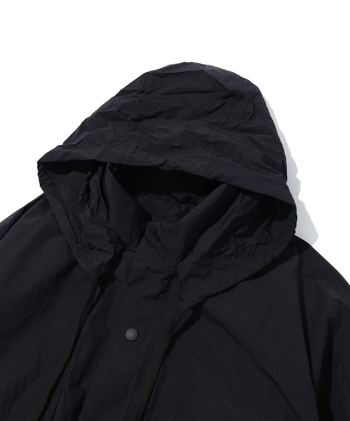 이에이(IEY) WING NYLON JUMPER Black