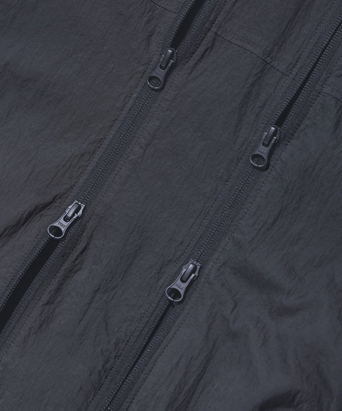 이에이(IEY) BACKLOGO BLEND JUMPER Black