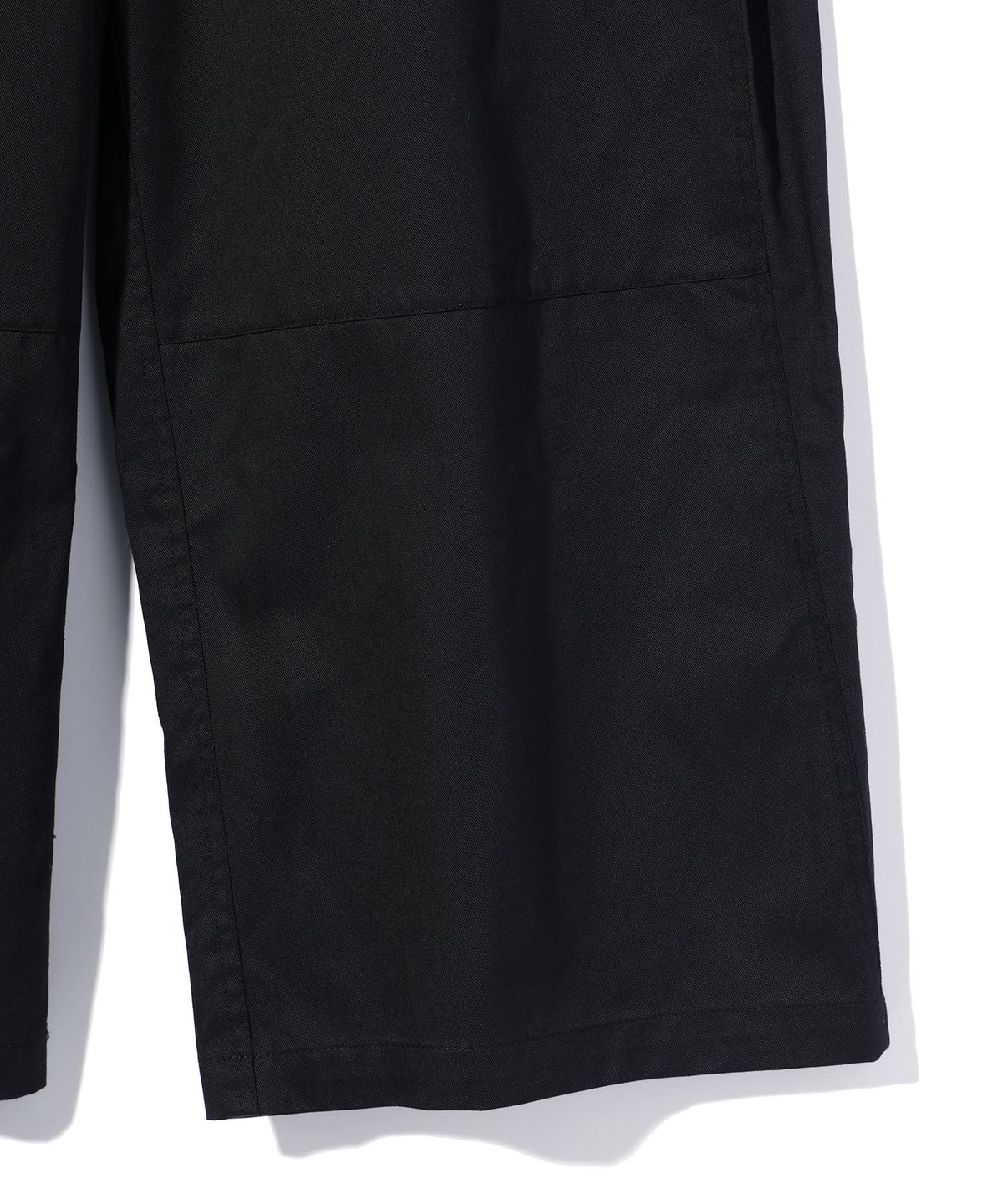 이에이(IEY) PANI SIDE TUCK PANTS Black