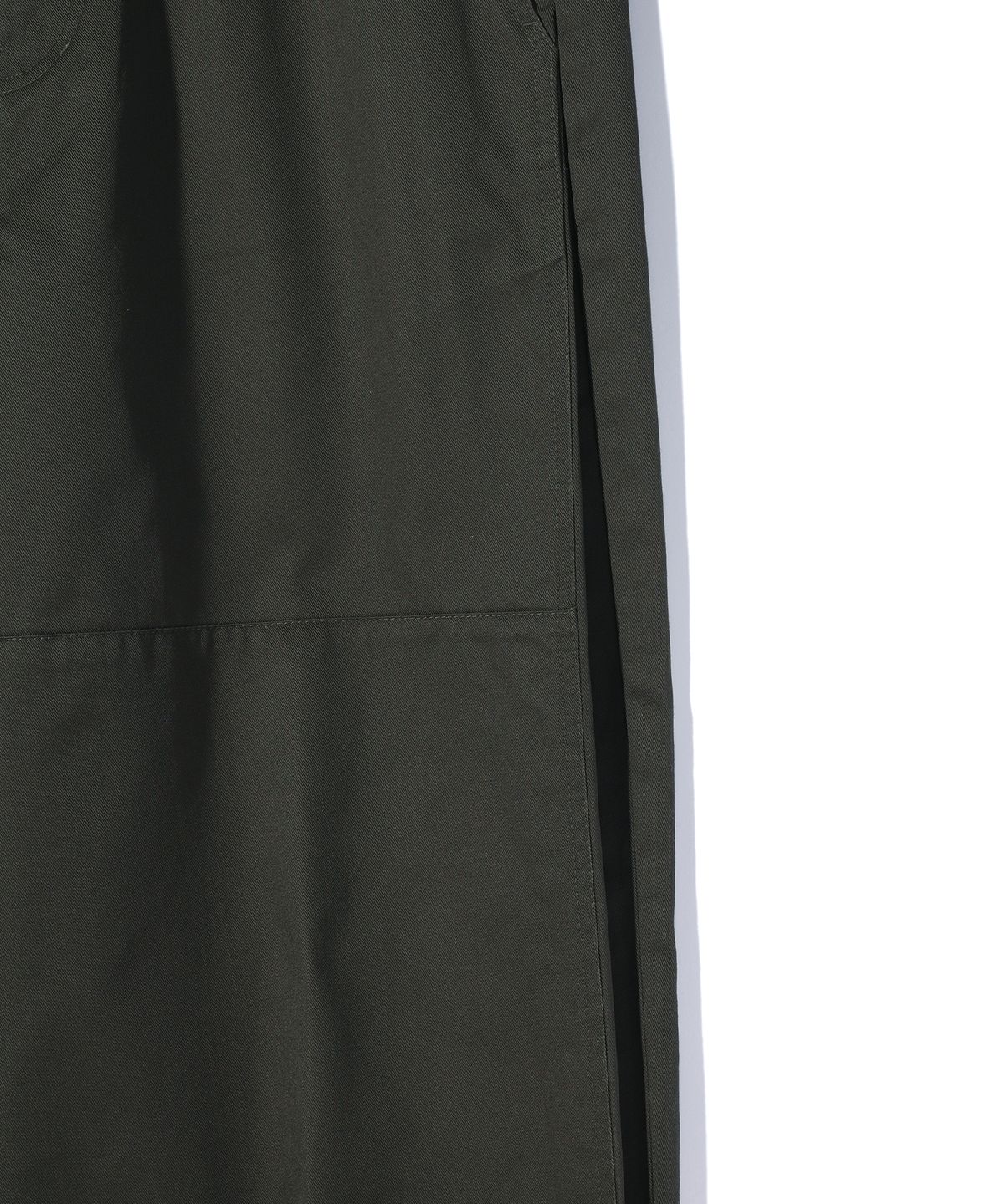 이에이(IEY) PANI SIDE TUCK PANTS Olive