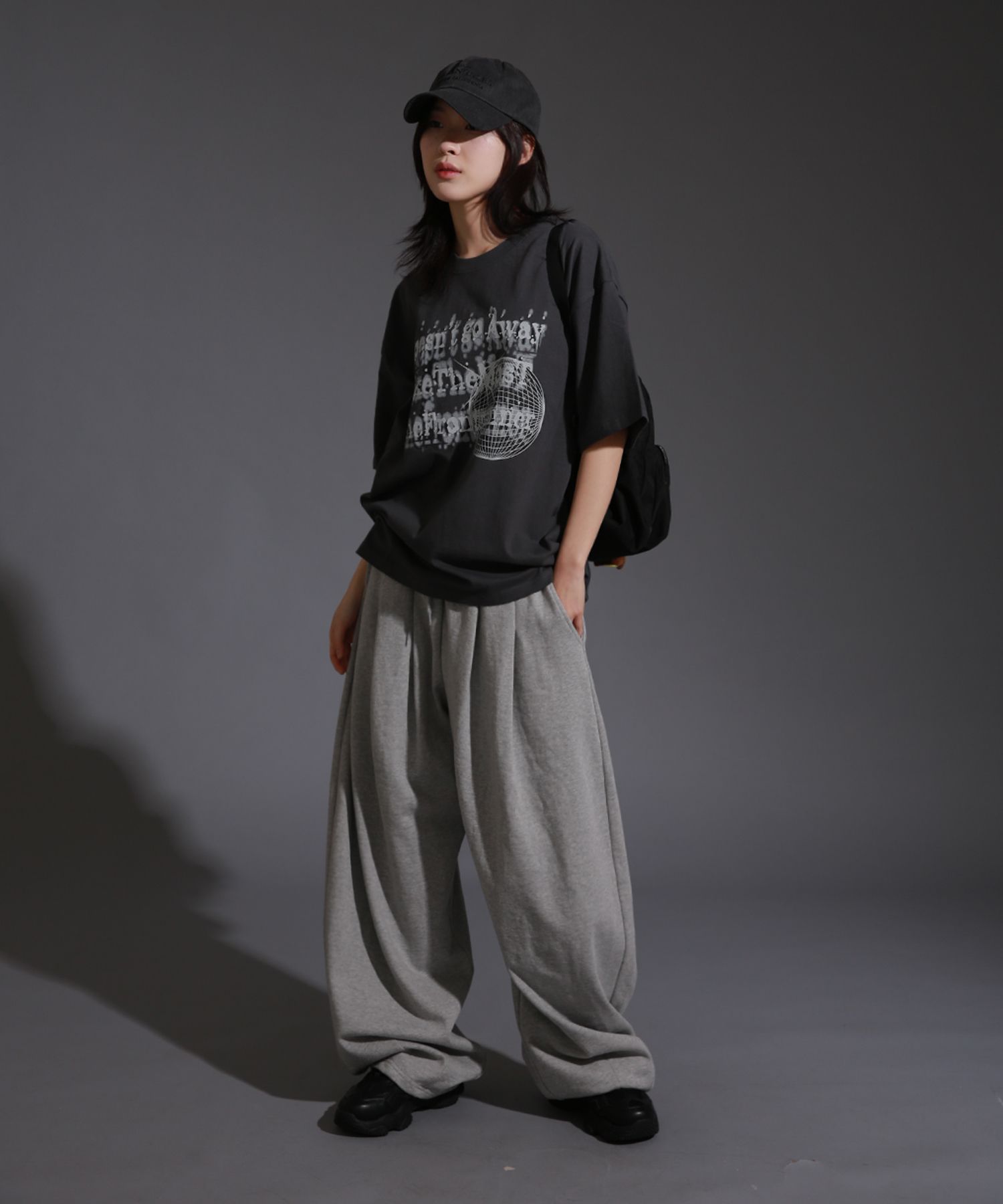 MUSINSA | LIKE THE MOST Pintuck ver2 Wide Training Pants [Melange]