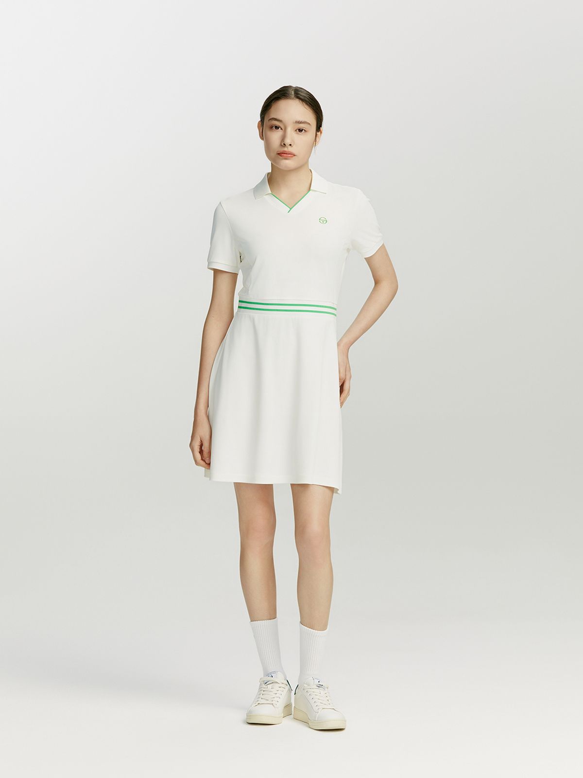 세르지오 타키니(SERGIO TACCHINI) W 에센셜 피케 카라브이넥 반팔 드레스 (White)