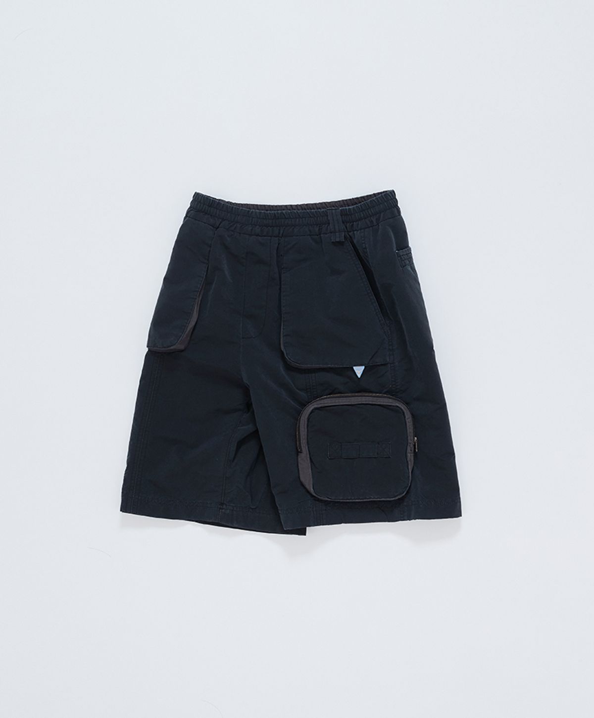 누크피터(NUUKFITTER) PIGMENT WASHING SHORTS [BLACK]
